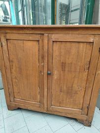 Credenza e comodino