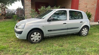 Renault Clio - auto con kw idonei per neopatentati