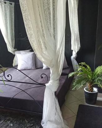Letto matrimoniale baldacchino in ferro battuto