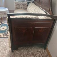 Ottomana antica in ferro