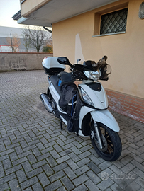 Kymco people 300 gti