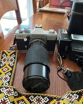 Fotocamera Praktica MTL3 con obiettivi/flash/borsa