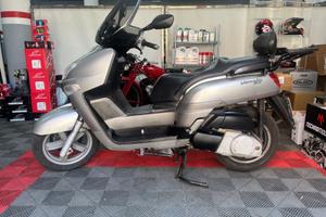 Yamaha Versity 300 bauletto
