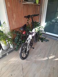 Bici elettrica pieghevole ado a20