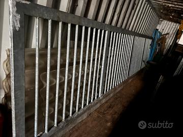 Cancello zingato