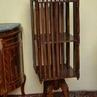 Libreria girevole a due ripiani stile inglese