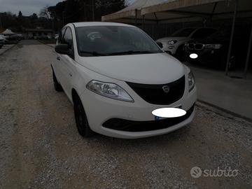 Lancia Ypsilon 1.0 FireFly 5 porte S&S Hybrid Ecoc