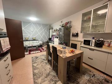 2 LOCALI A CASTEL D'ARIO