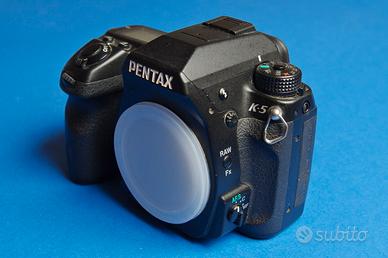 Pentax K-5 + Pentax 18-55 WR + Pentax 50-200 WR