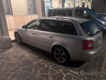 Audi a4 2004 .motore 1.9