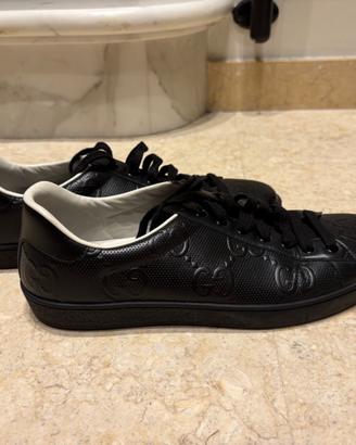Sneakers Gucci in pelle nera monogram GG