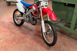 Cr 125 anno 2004