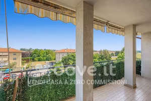 Appartamento di 102 m² con 3 locali e box auto a L
