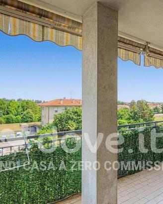 Appartamento di 102 m² con 3 locali e box auto a L