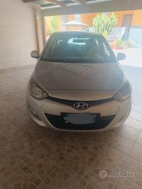 HYUNDAI i20 2014  1.2 BENZINA/GPL 
