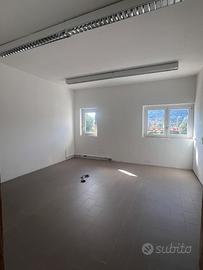 Locale uo Ufficio - Studio - Stanze