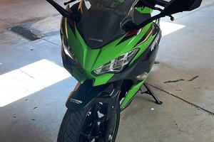 Kawasaki ninja 400