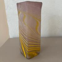 VASO MODERNO in VETRO OPACO