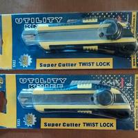 Due coltelli CUTTER con lama mm.18 retrattile