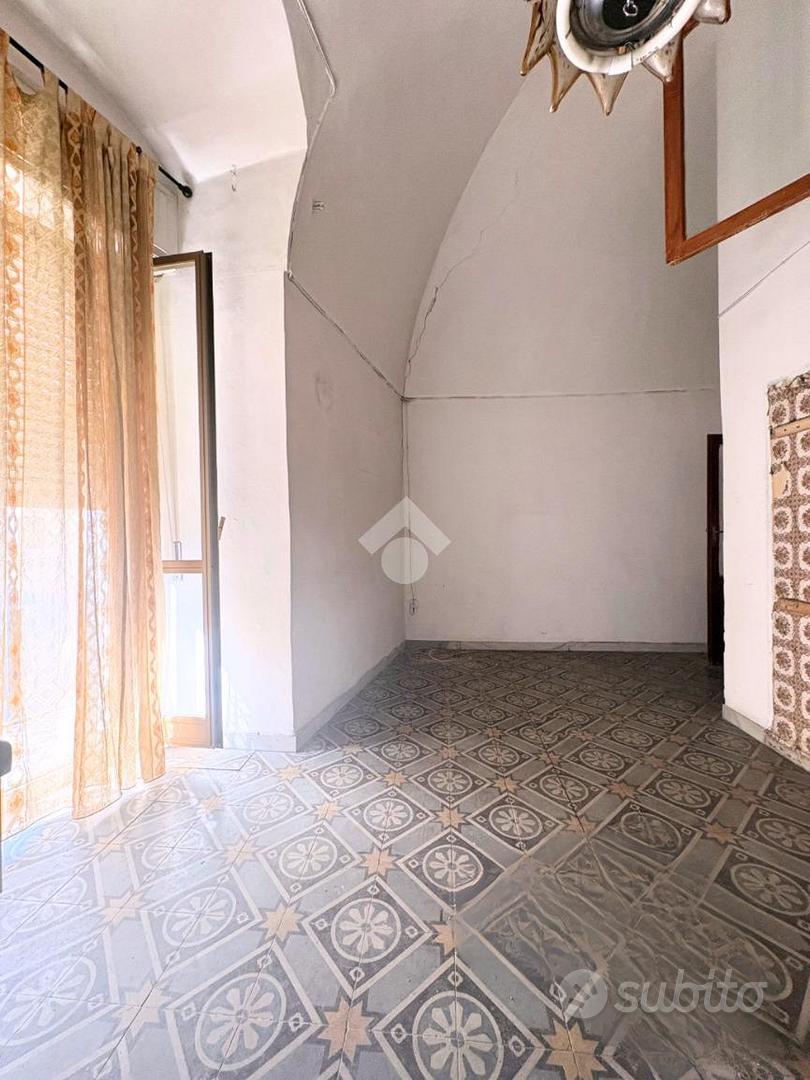 MONOLOCALE A BARLETTA - Altro