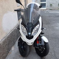 Scooter Piaggio mp3 hpe sport 2019