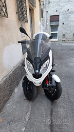 Scooter Piaggio mp3 hpe sport 2019