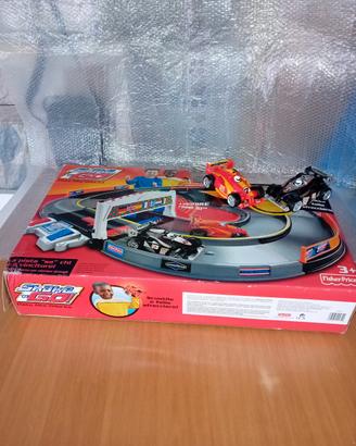 Pista Fisher Price Shake 'N Go Speedway 