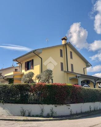 VILLA SINGOLA A POGGIO A CAIANO
