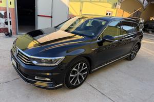 Volkswagen Passat 2.0 TDI 190 CV 4x4 R-Line