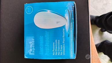 Repellente a ultrasuoni per insetti