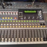 mixer Tascam tm-d 1000 nuovissimo
