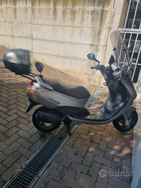 Scooter peugeot elyseo 100
