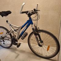 Mountain Bike Rockrider