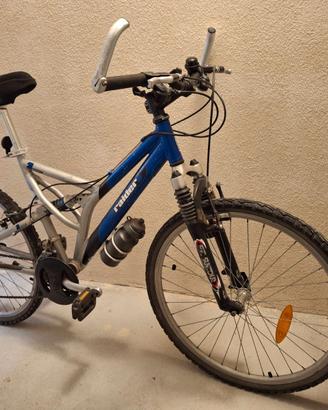 Mountain Bike Rockrider
