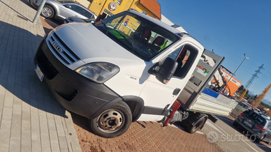 Iveco daily con gru e polpo ICM