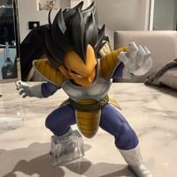 Statua Vegeta z scouter