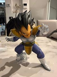 Statua Vegeta z scouter