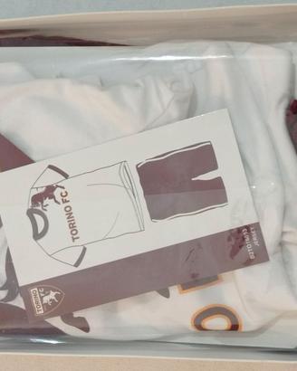 Pigiama Torino F.C. età 6/7 anni