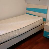Letto e comodino