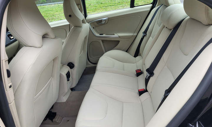 Volvo S60 2 2.4 D5 Diesel 205 CV