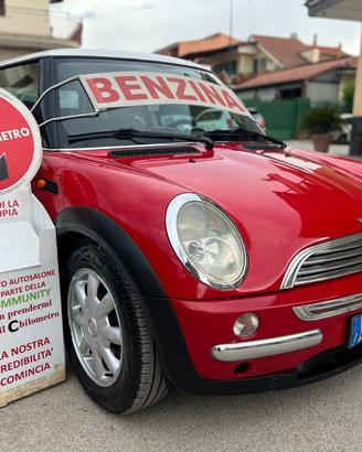 Mini Cooper 1.6 benzina Anno 2002