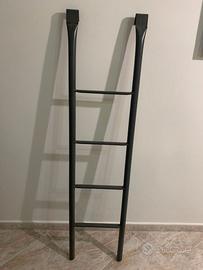 Scala in metallo 4 pioli