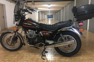 Moto Guzzi V 35c - 1984