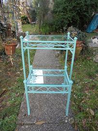 coppia di tavoli da giardino in ferro battuto