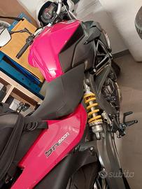 Moto benelli bn600r