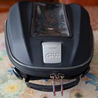 BORSA DA SERBATOIO GIVI LT 6 + FLANGIA x R1250GS