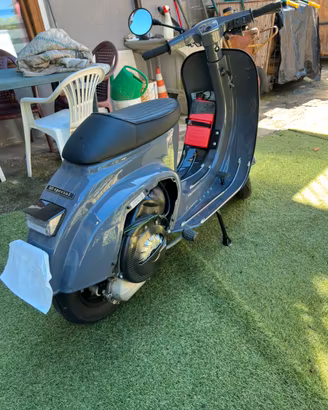 Vespa 50 special ellezeta