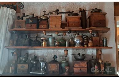 Antichi macinini da caffè – Collezione completa 