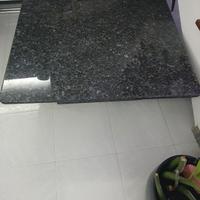 Tavolino salotto artigianale in marmo .