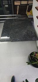 Tavolino salotto artigianale in marmo .